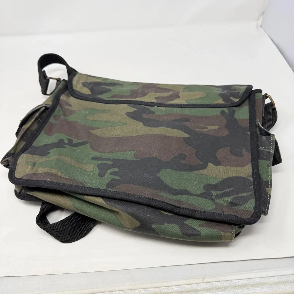 Vtg y2k Fossil Messenger Bag Camo Canvas Crossbody Bag Woodland Camouflage